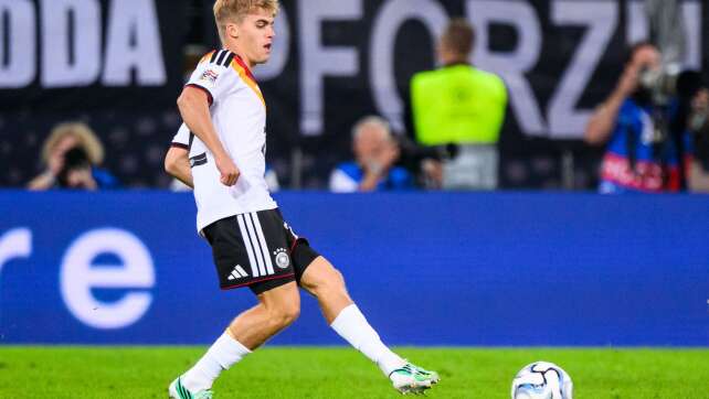 Augsburgs DFB-Debütant Behrens: «Unbeschreiblich»