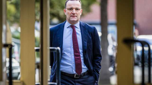 Erstmal kein Comeback: Spahn gibt Haushaltsausschuss auf