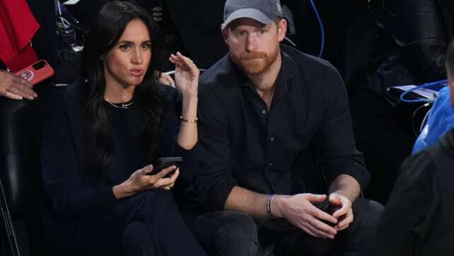 Harry und Meghan empört über Fotografen an Schule der Kinder