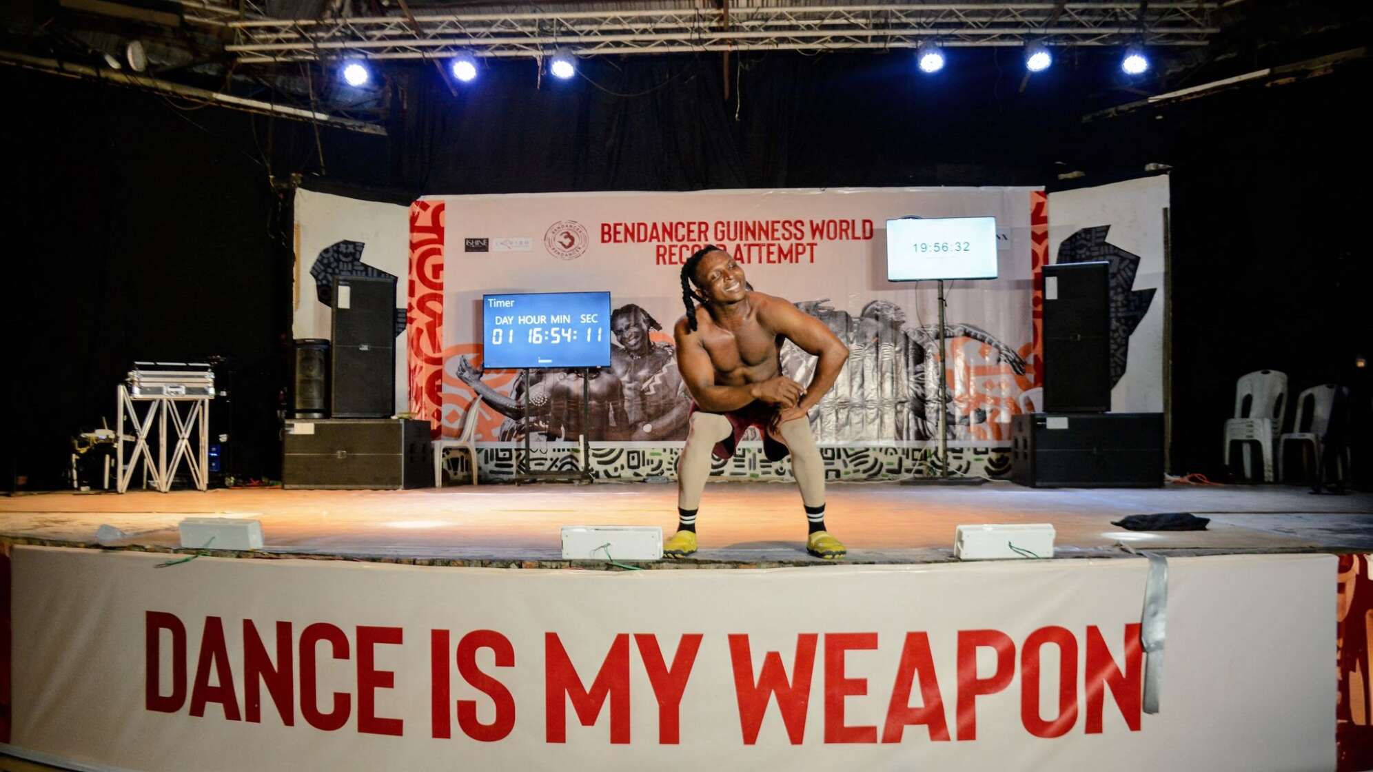 Rekordversuch im Tanz in Nigeria