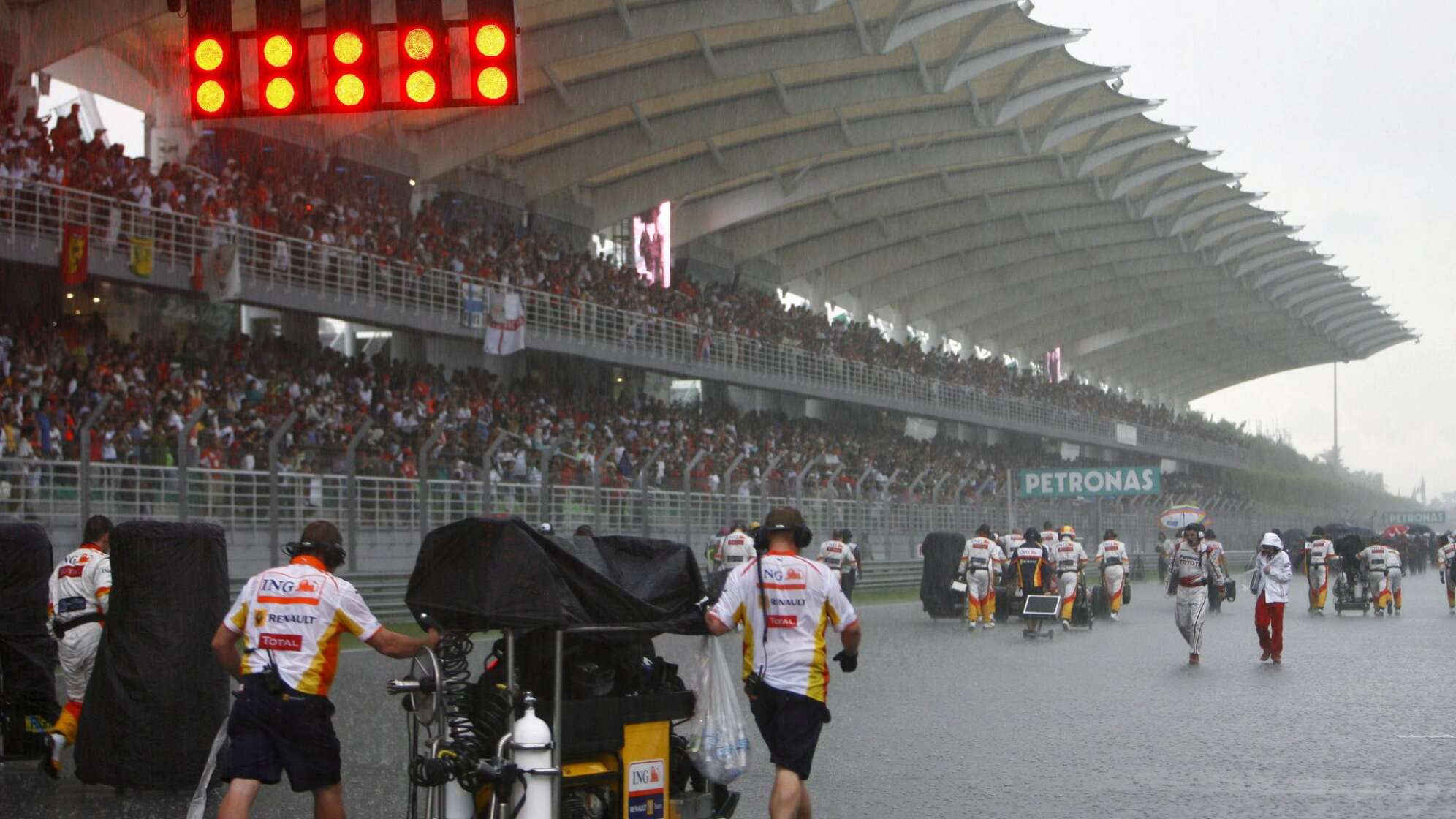Formel 1 - GP Malaysia - Regen