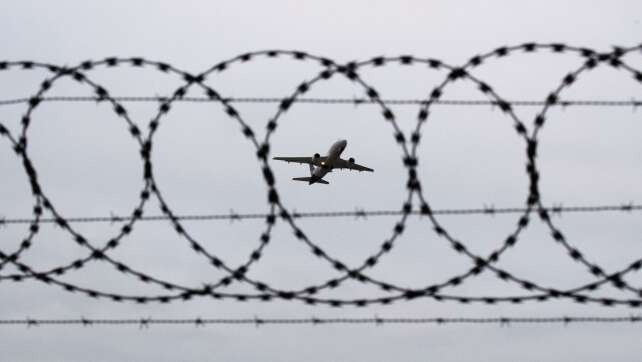 EU schafft Basis für Abschiebezentren außerhalb Europas