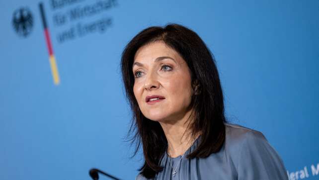 Linke zieht gegen Ministerin Reiche vor Gericht