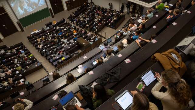 Bayerns Hochschulen freuen sich über großen Zulauf