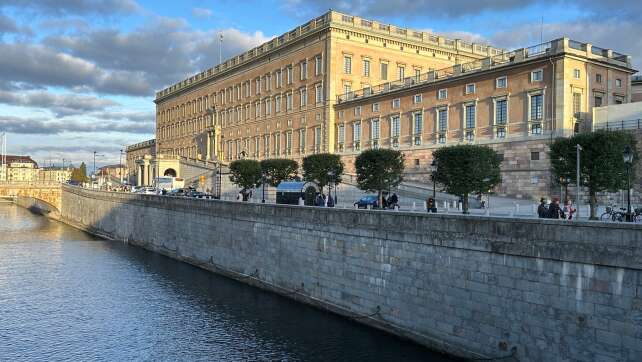 Polizeischüsse am Stockholmer Schloss - Mann verletzt