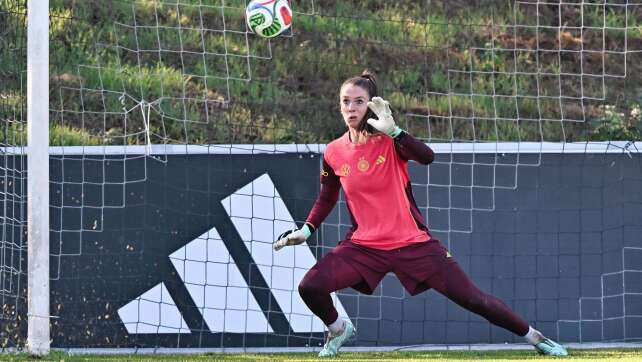 Nummer-1-Frage im DFB-Team: Ena Mahmutovic drängt