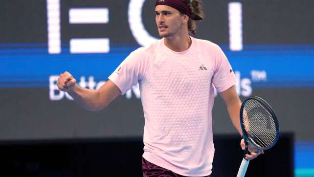 Zverev übersteht Schreckmoment: Nummer eins ganz nah