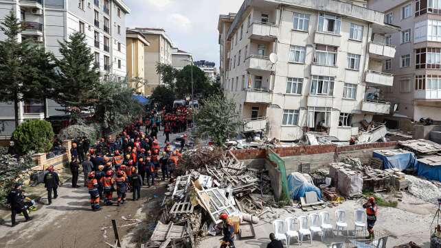 Fünf Tote bei Wohnhauseinsturz in Istanbul