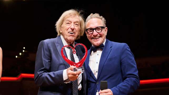 Bata Illic erhält Preis für sein Lebenswerk