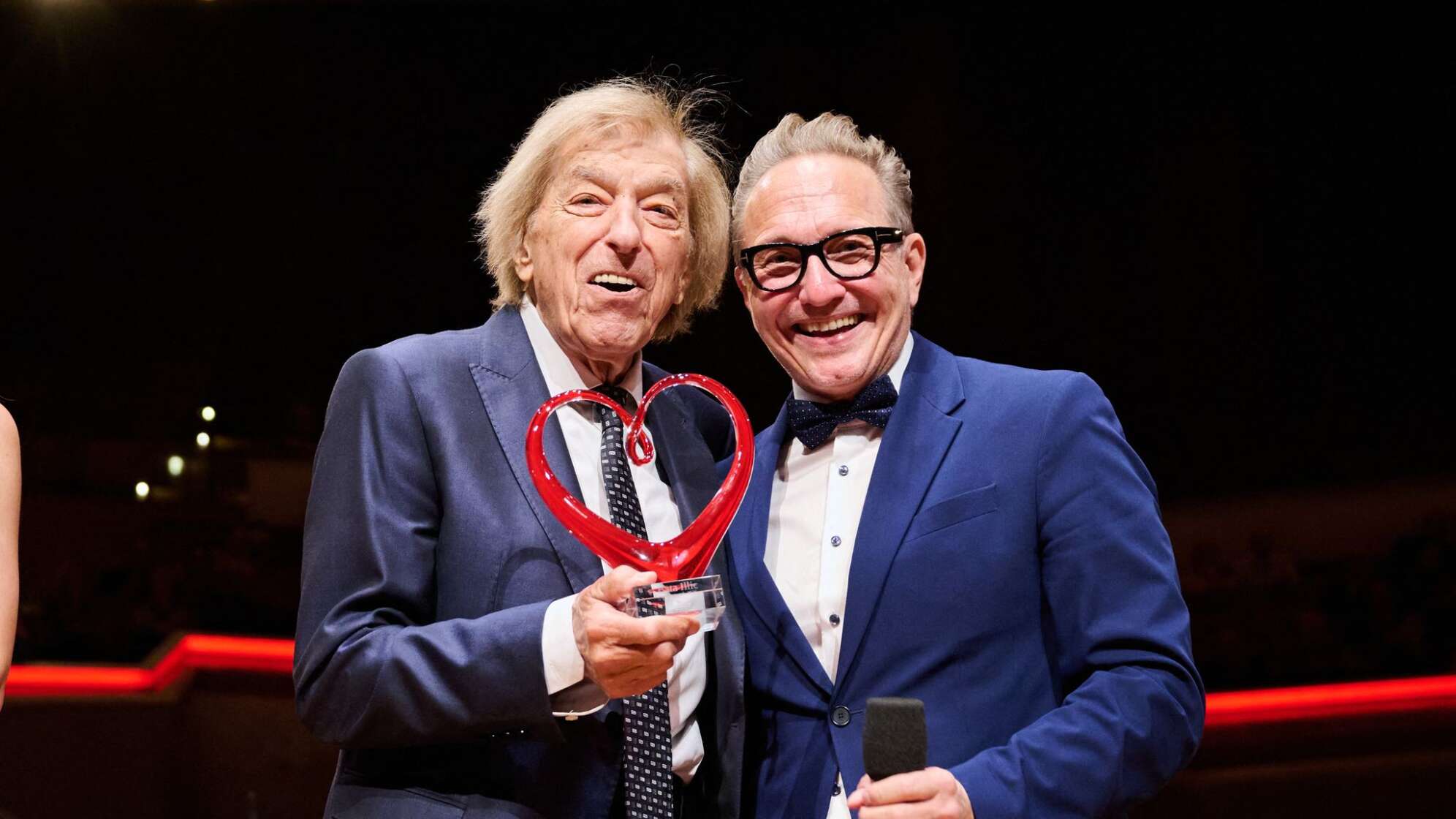 Schlager Radio zeichnet Bata Illic mit Preis fürs Lebenswerk aus