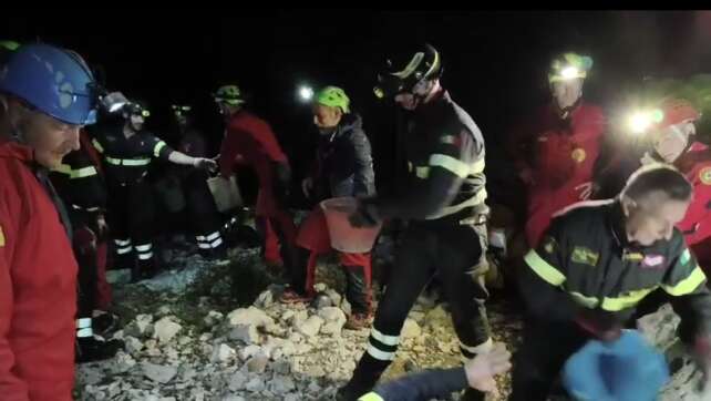 Höhlenforscher auf Sardinien nach 27 Stunden gerettet