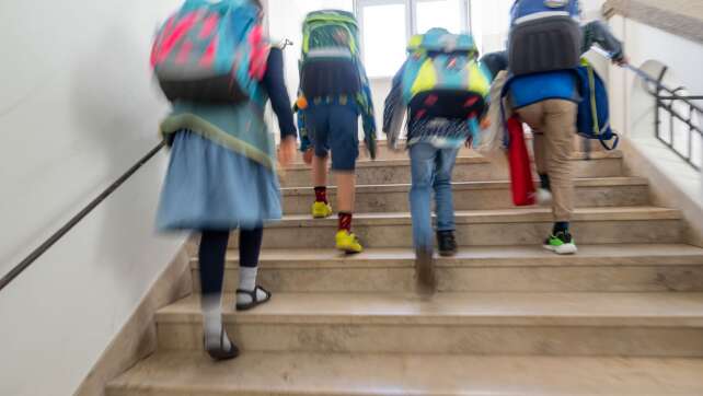 Nicht an Kindern sparen - Bistum Würzburg baut Schule neu