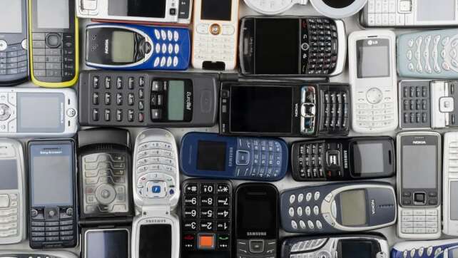Motorola, Nokia und Co.: Welche alten Handys heute ein kleines Vermögen wert sind