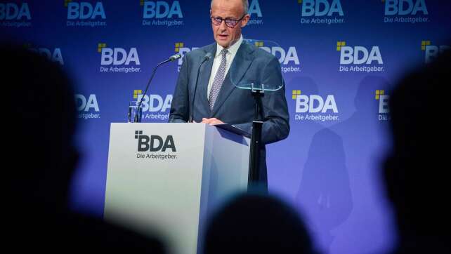 Merz fordert Tempo von neuem Arbeitsminister Schweitzer