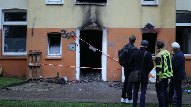 Treppenhaus brennt: Wohnung in Bochum wird zur Todesfalle