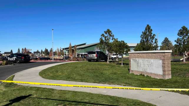 Medien: Fünf Tote bei Gewalttat an Grundschule in Oregon