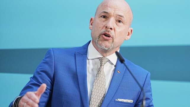 Hoffmann gegen Aufnahme von Politikern in Rentenversicherung