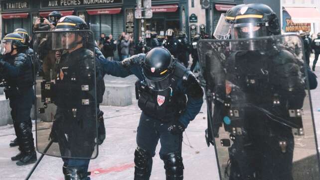 1.800 Festnahmen bei Protesten in Frankreich