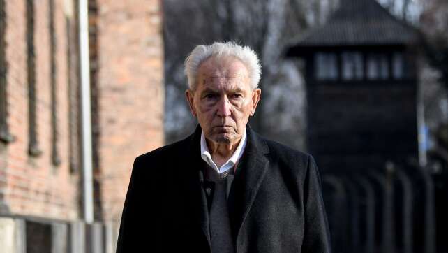 Auschwitz-Überlebender Höllenreiner gestorben