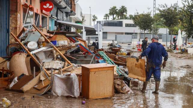 Lage in spanischen Urlaubsregionen nach Sturm entspannter