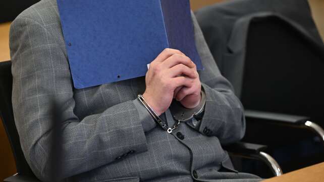 Virtuelle Tatortbegehung im Dreifachmord-Prozess geplant