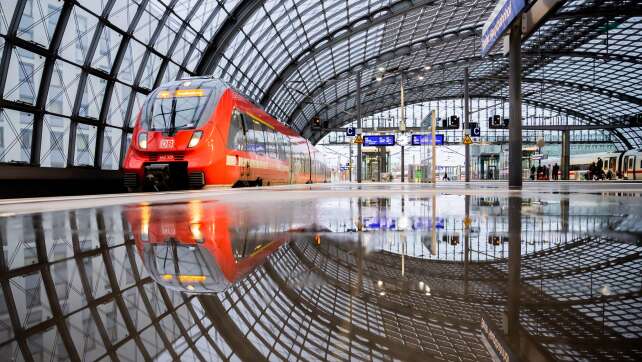 Finanzstreit zu Regionalverkehr - Einschnitte in Fahrplänen?