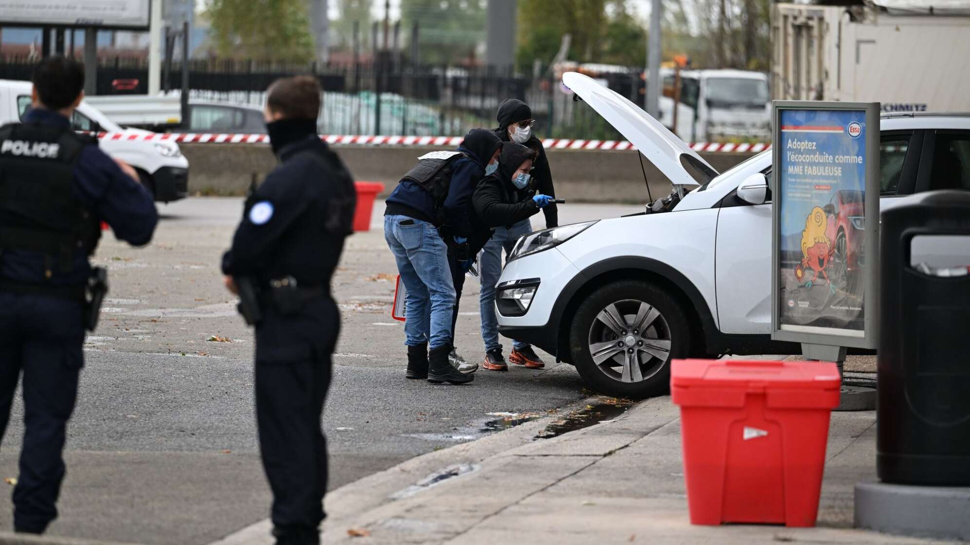 Schüsse aus Auto in Frankreich