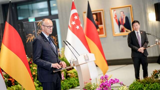 Deutschland und Singapur bauen Partnerschaft aus