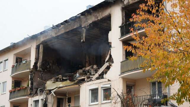 Explosion in Regensburger Haus - THW arbeitet Nacht durch