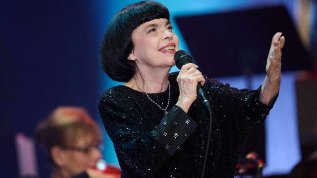 «Spatz von Avignon»: Mireille Mathieu sagt Deutschland Adieu