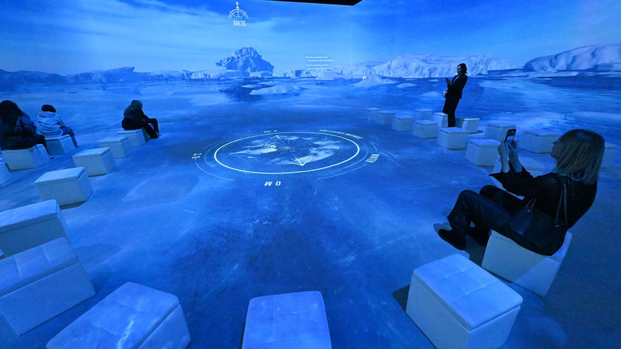 Weltpremiere der neuen immersiven Erlebniswelt "Polarwelten"