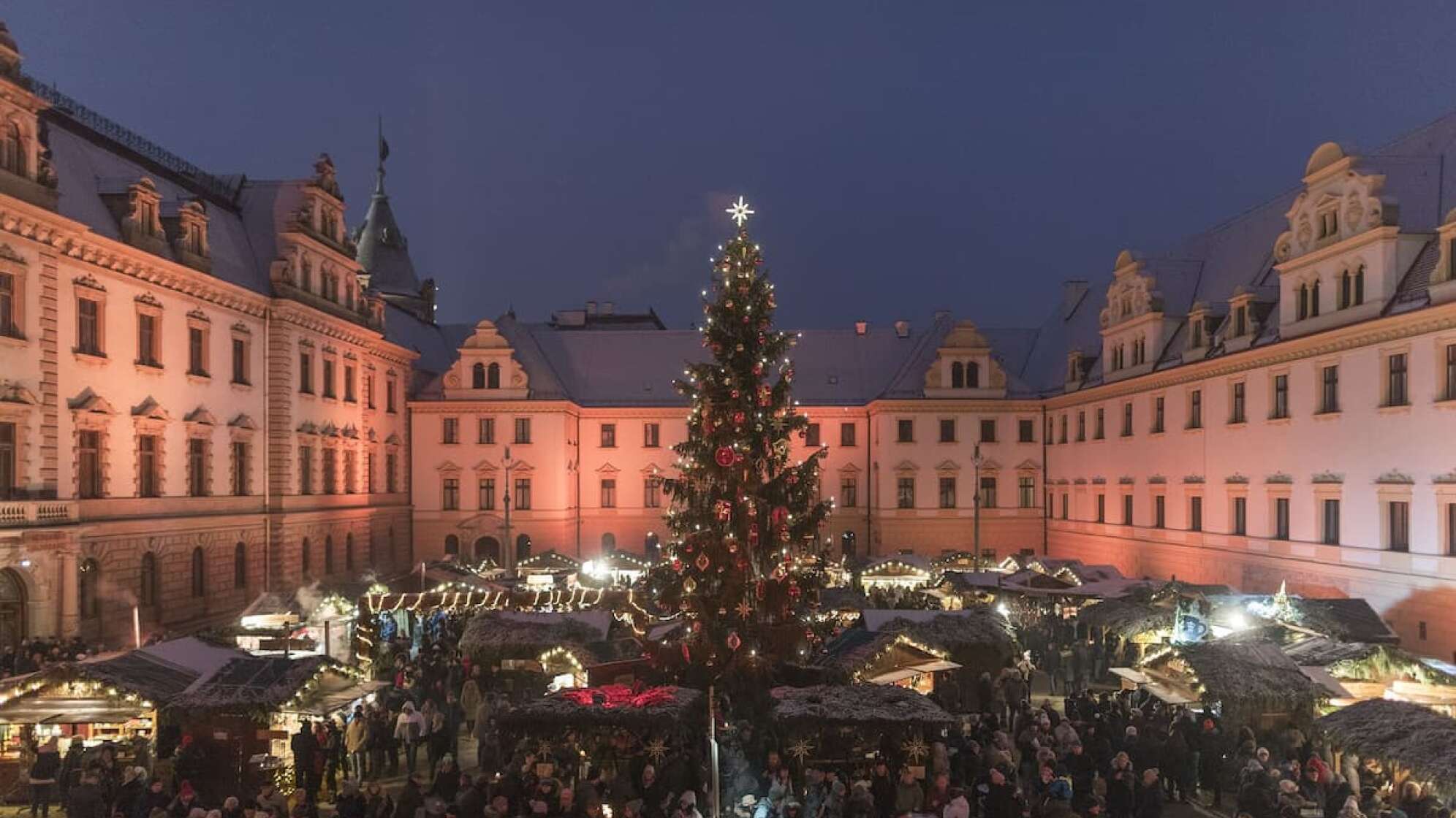 Weihnachtsmarkt im Schloss Thurn und Taxis