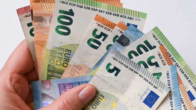 Steuerrechner: Diese Gruppe zahlt am meisten Geld an den Staat