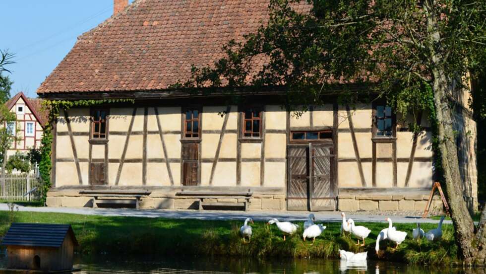 Haus vor Fluss