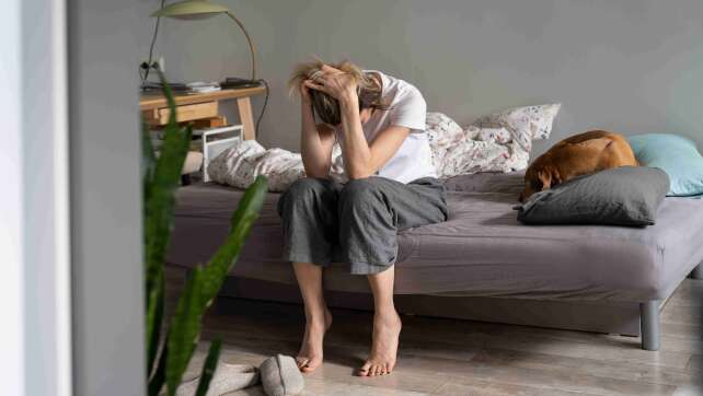 Gefühlskater: Das steckt hinter dem emotionalen Tief nach langen Partynächten