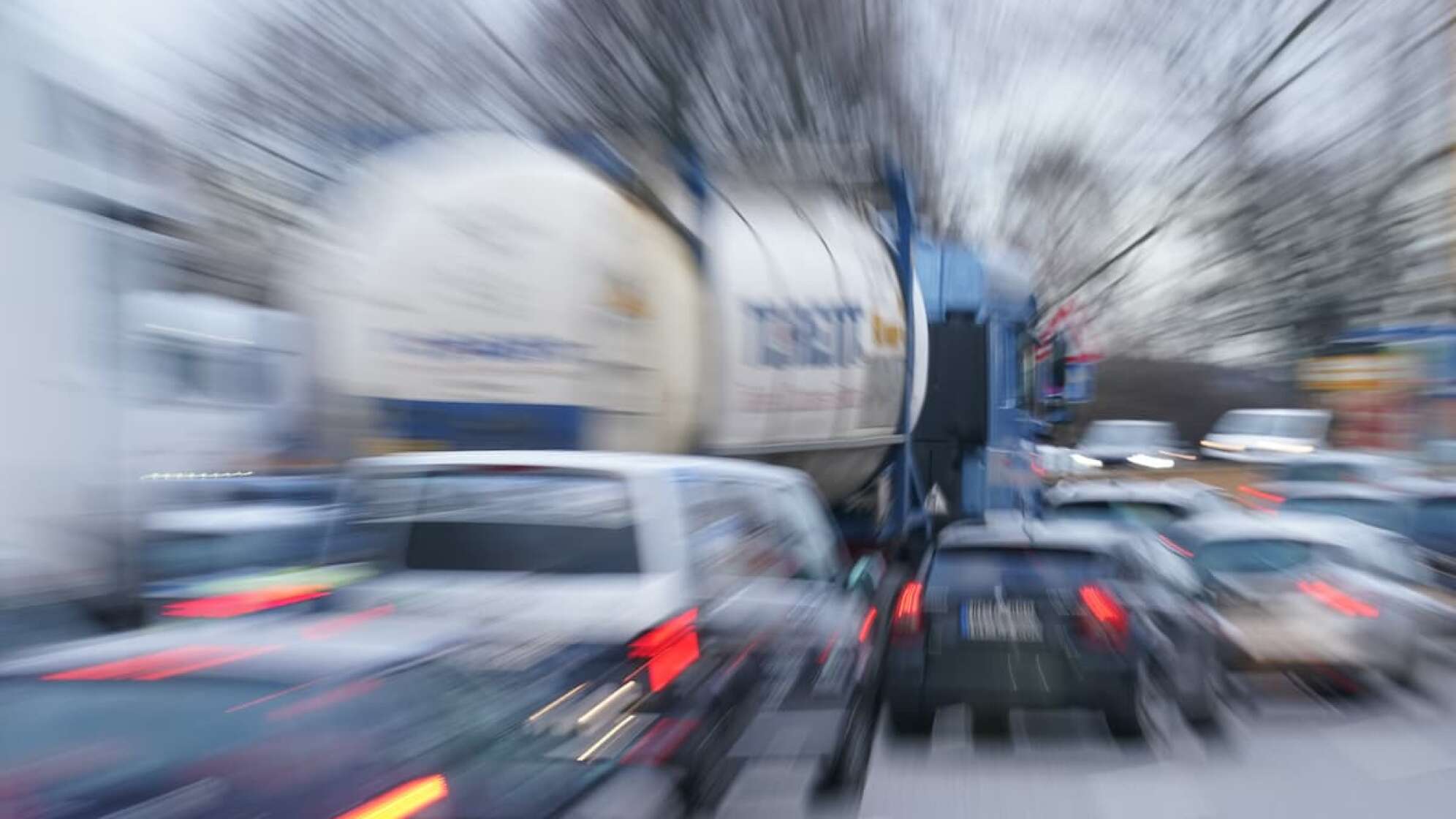 Fahrzeuge im Stau.