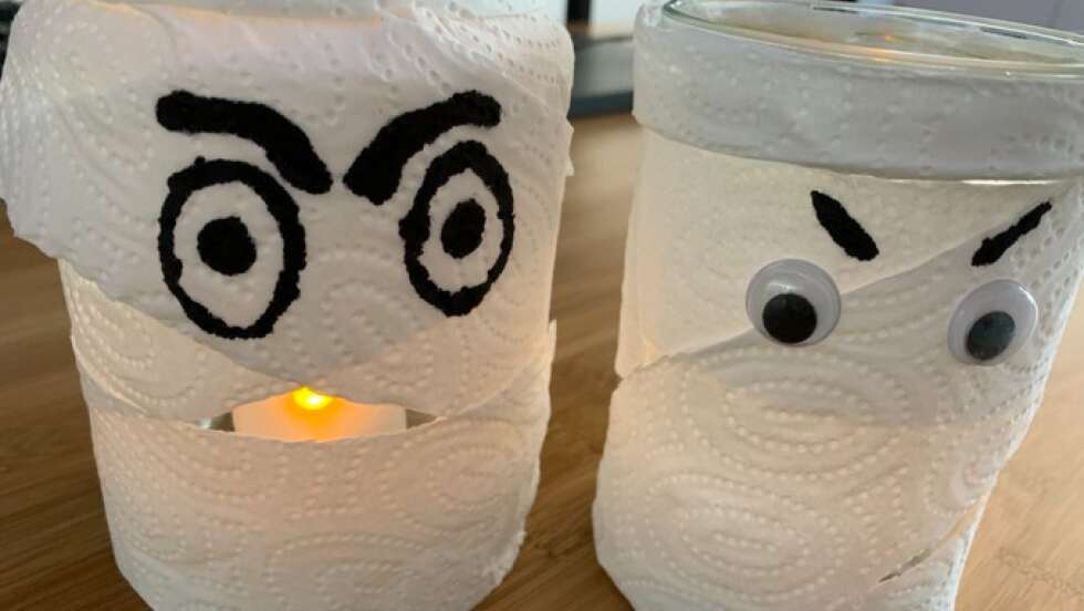 Halloween DIY: Mumien-Windlicht basteln