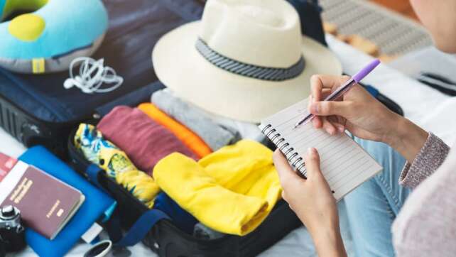 Packliste für den ​Sommerurlaub: Das darf in eurem Reisegepäck auf keinen Fall fehlen