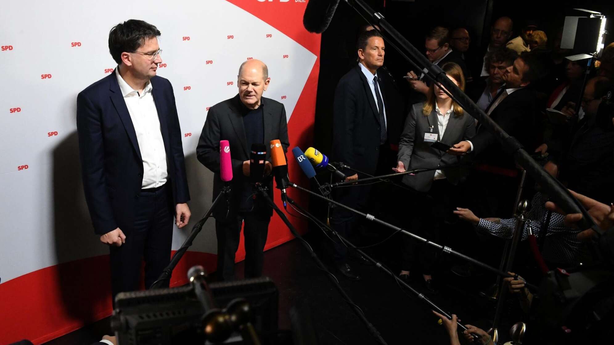 Olaf Scholz und Florian von Brunn