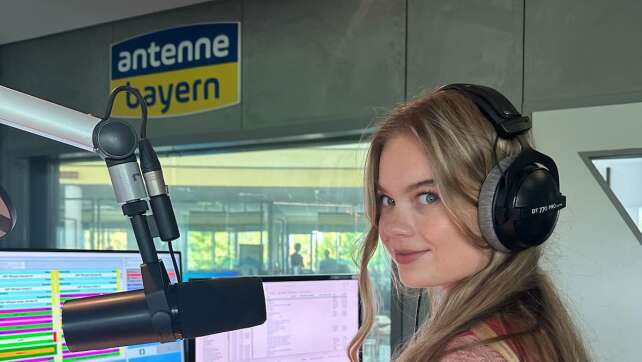 Wiesn-Playmate Laura Langas im Interview