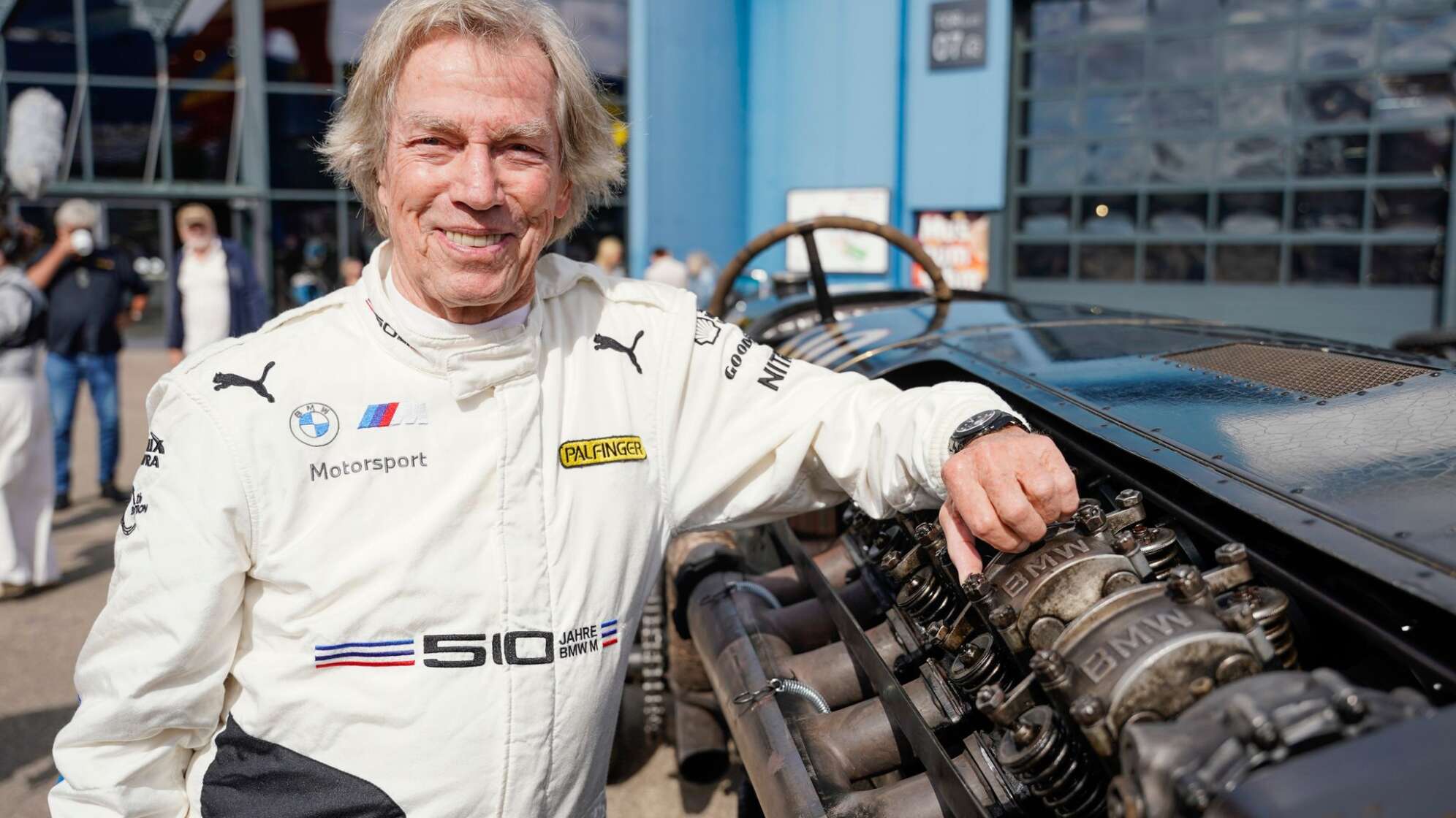Leopold Prinz von Bayern steuert E-Fuel-Rennwagen