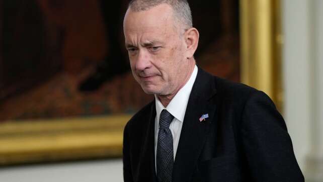 Tom Hanks: Würde Toiletten putzen für eine Reise zum Mond