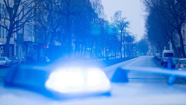 Höhenrettung vom Turm: Seniorin vom Alten Peter abgeseilt