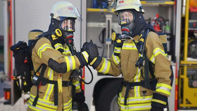 Realbrandausbildung für Bayerns Feuerwehren: Landesfeuerwehrverband Bayern und Dräger setzen Partnerschaft bis 2028 fort – Trainings an 60 Standorten in Bayern