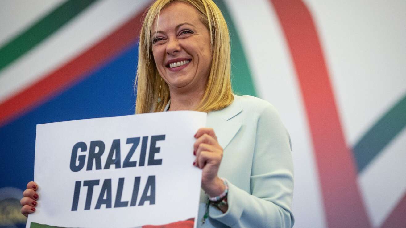 Gekommen um zu bleiben: Ein Jahr Giorgia Meloni