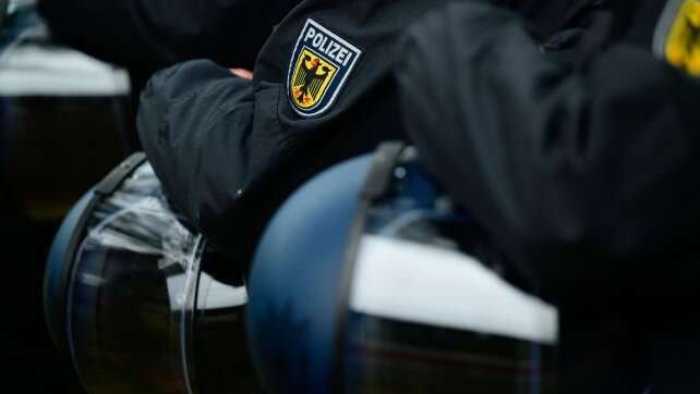 Bundespolizei durchsucht Wohnungen in sieben Städten