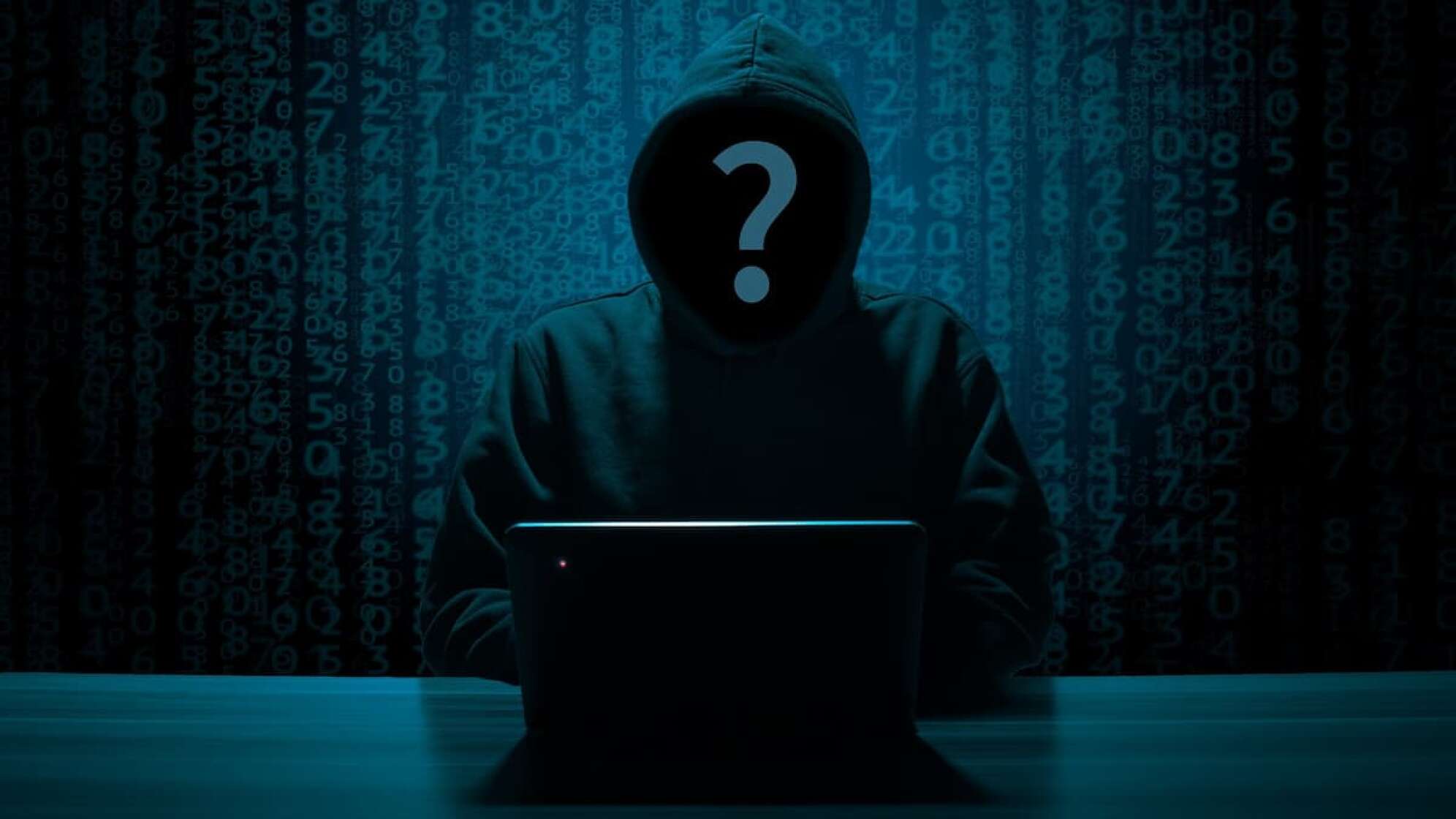 Hacker vor Laptop