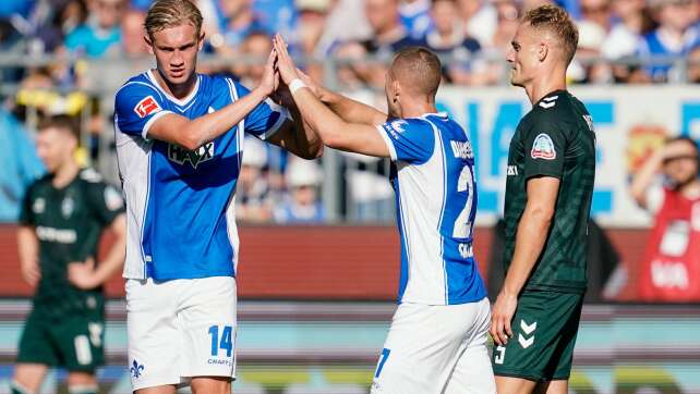 Darmstadt bejubelt gegen schwaches Werder ersten Saisonsieg