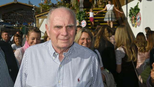 Hoeneß: Keine Vereinbarung zwischen FC Bayern und Max Eberl