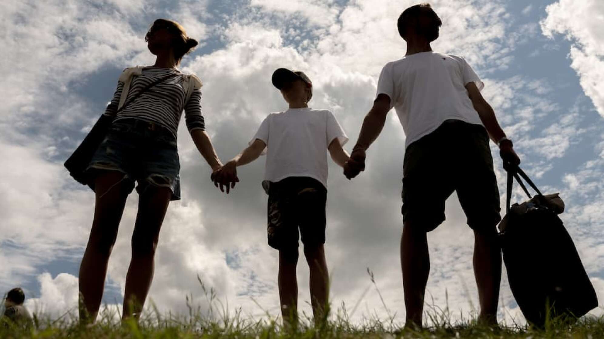 Familie auf der Wiese